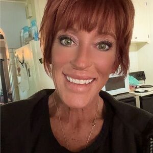 Meet your Posher, Carol